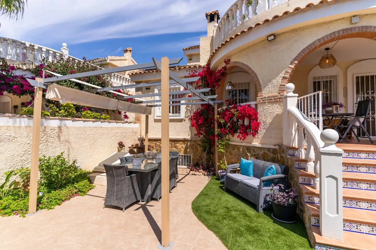 Terrasse von Haus oder Chalet zum Verkauf in Santa Pola mit Klimaanlage, Privatgarten und Terrasse