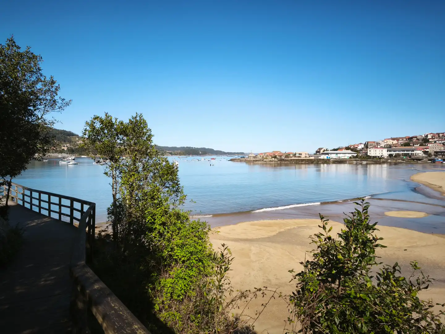 Flat for sale in Cangas   with Air Conditioner, Heating and Furnished