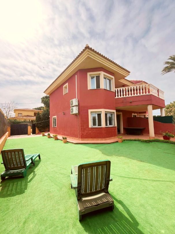 Vista exterior de Casa o chalet en venta en Cartagena con Aire acondicionado, Calefacción y Trastero