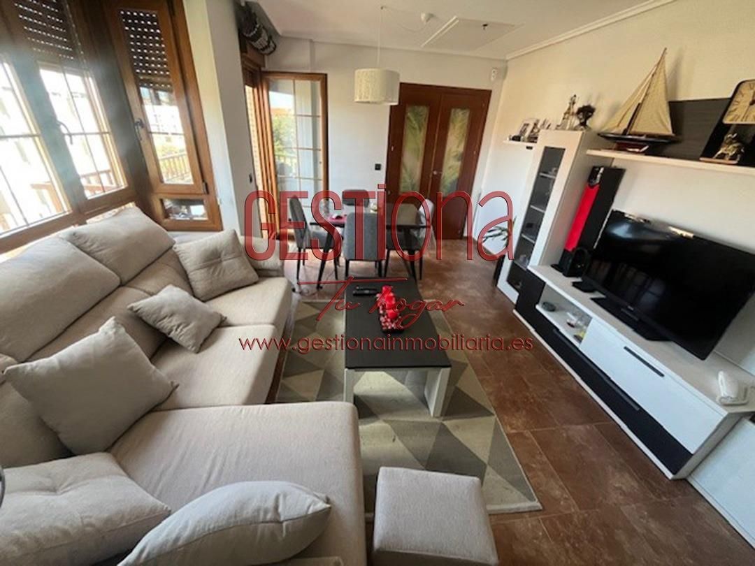 Sala d'estar de Àtic en venda en Noja amb Calefacció, Terrassa i Alarma