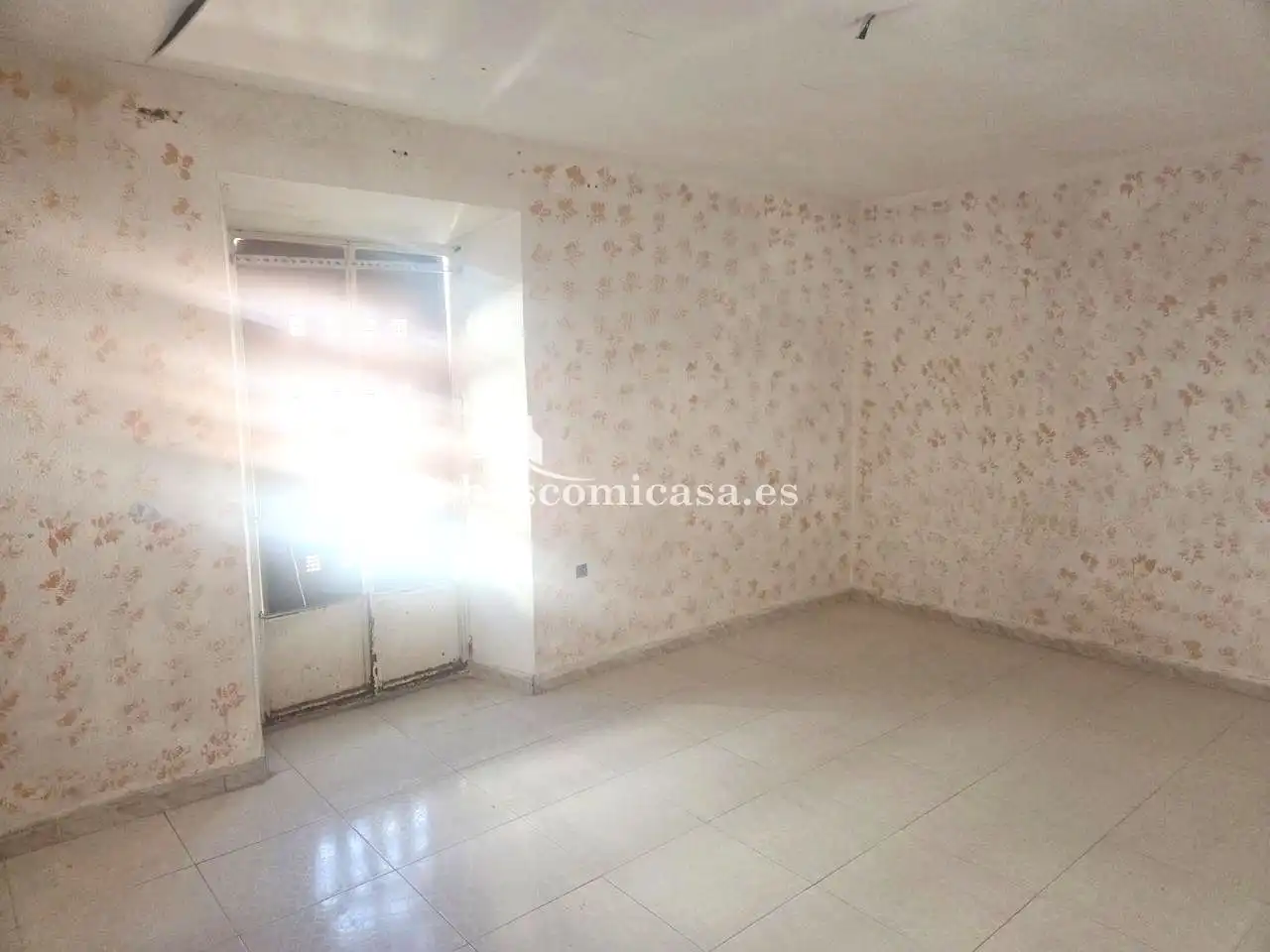 Dormitori de Casa adosada en venda en Jaén amb Balcó