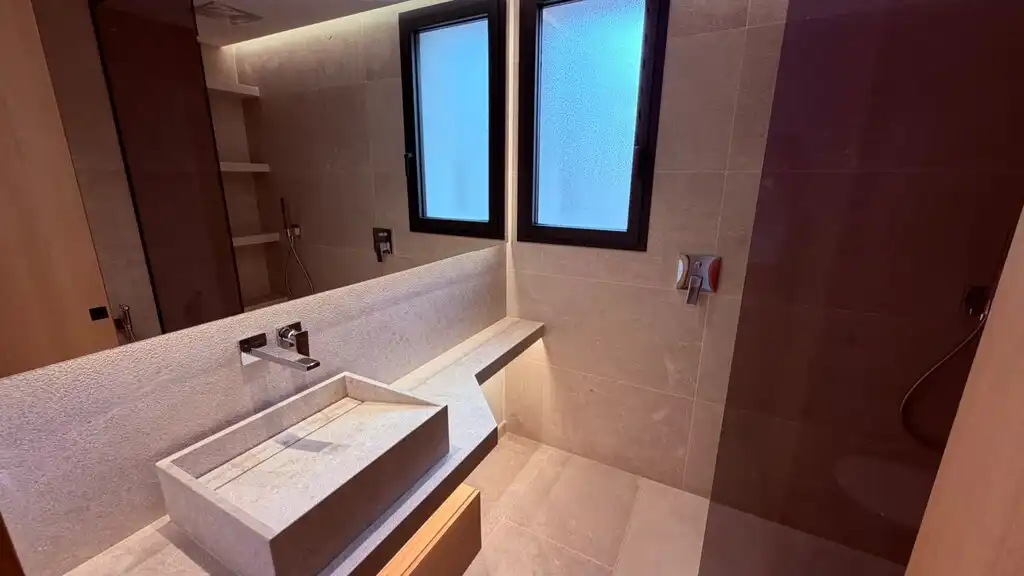 Baño de Planta baja de alquiler en Calvià con Aire acondicionado, Calefacción y Terraza