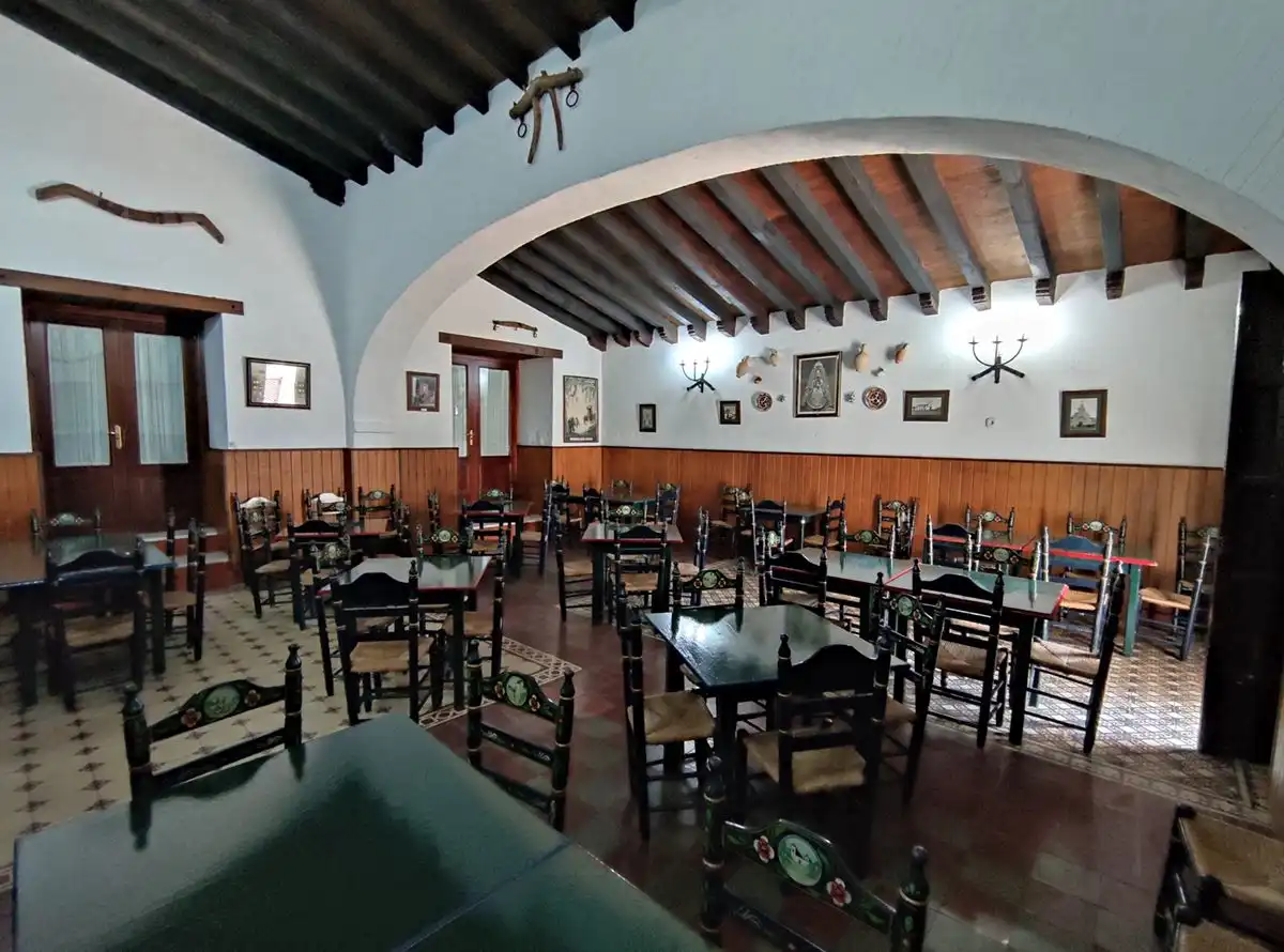 Commercial properties for rent in Palomares del Río  with Air Conditioner