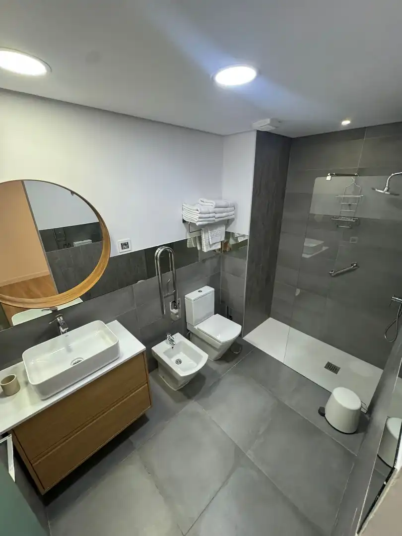 Baño de Piso de alquiler en Las Palmas de Gran Canaria con Trastero, Amueblado y Horno