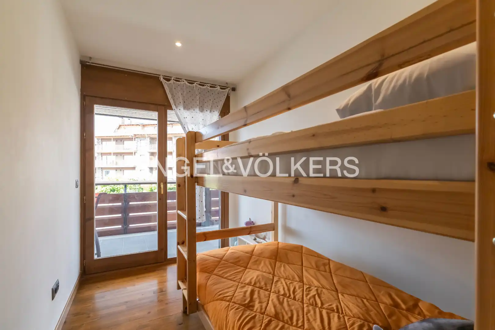 Terraza de Apartamento en venta en Llívia con Calefacción, Parquet y Terraza