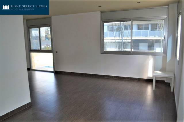 Local comercial en Alquiler en Carrer isidor cartro i robert en La Plana