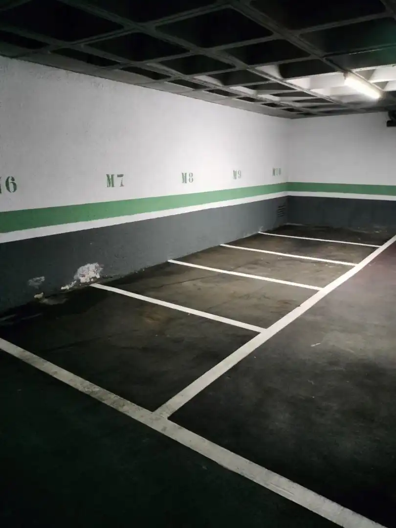 Parking of Garage for rent in Madrid
