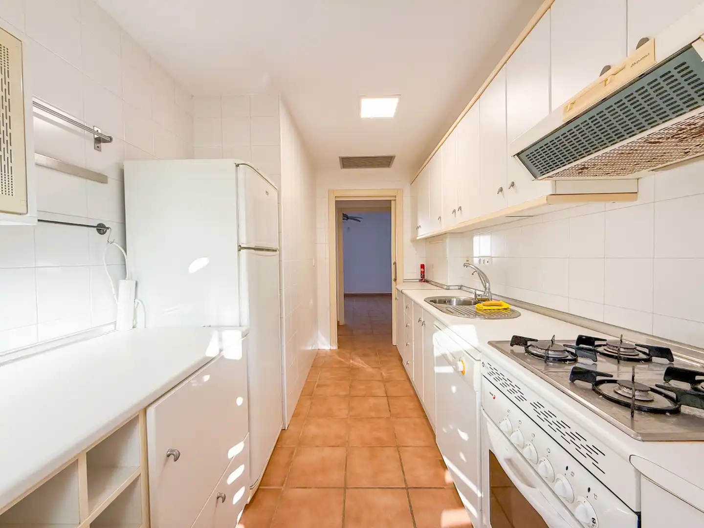 Cocina de Piso en venta en Águilas con Terraza, Trastero y Piscina