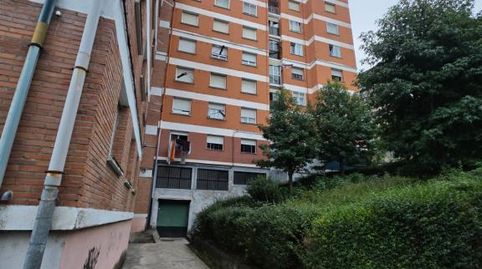 Foto 3 de Piso en venta en Karmelo Torre Kalea, 25, Kalero - Basozelai, Basauri
