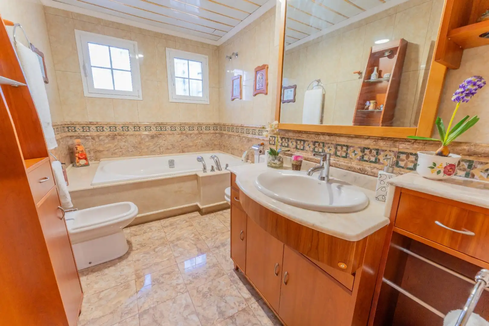 Baño de Casa o chalet en venta en Elche / Elx con Trastero, Piscina y Balcón