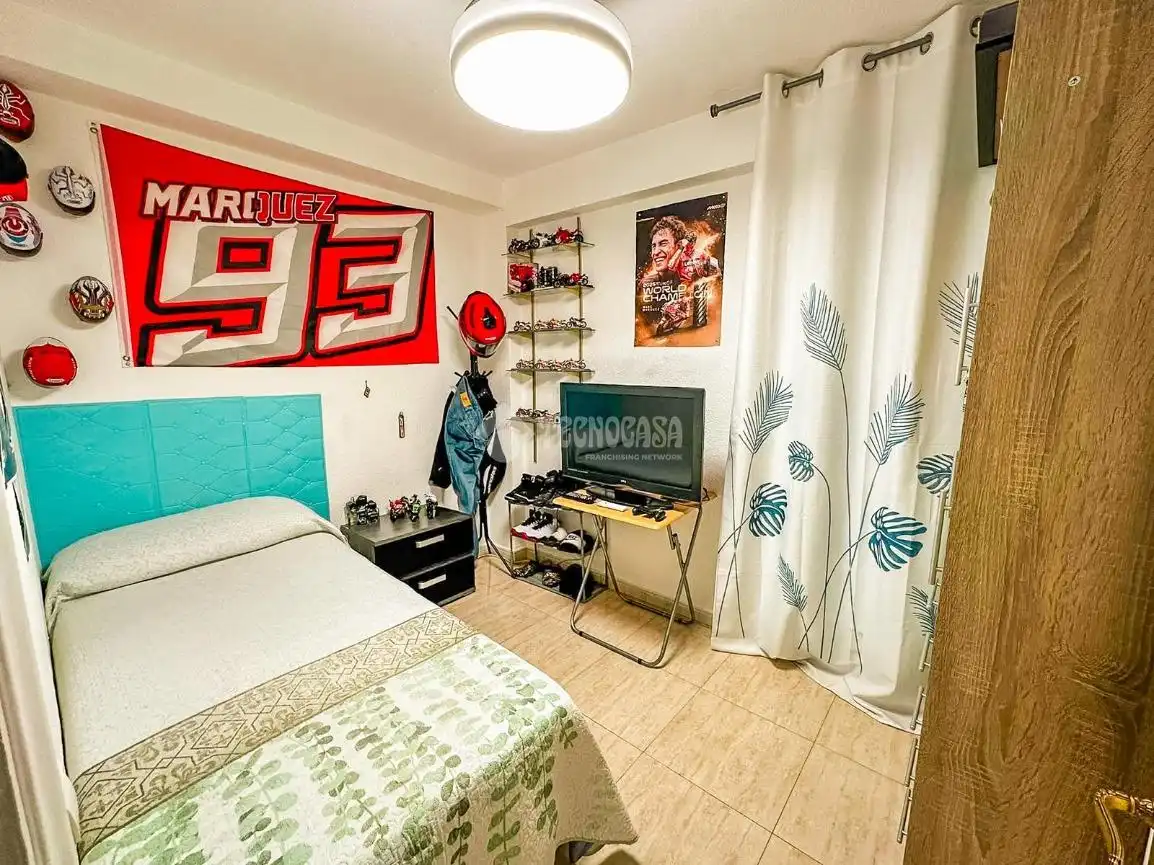 Bedroom of Flat for sale in Parla  with Heating and Terrace