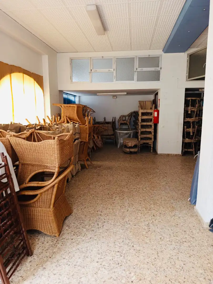 Premises for sale in Gata