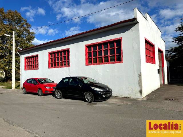 Local comercial en Alquiler en Inmobiliaria - Barreda