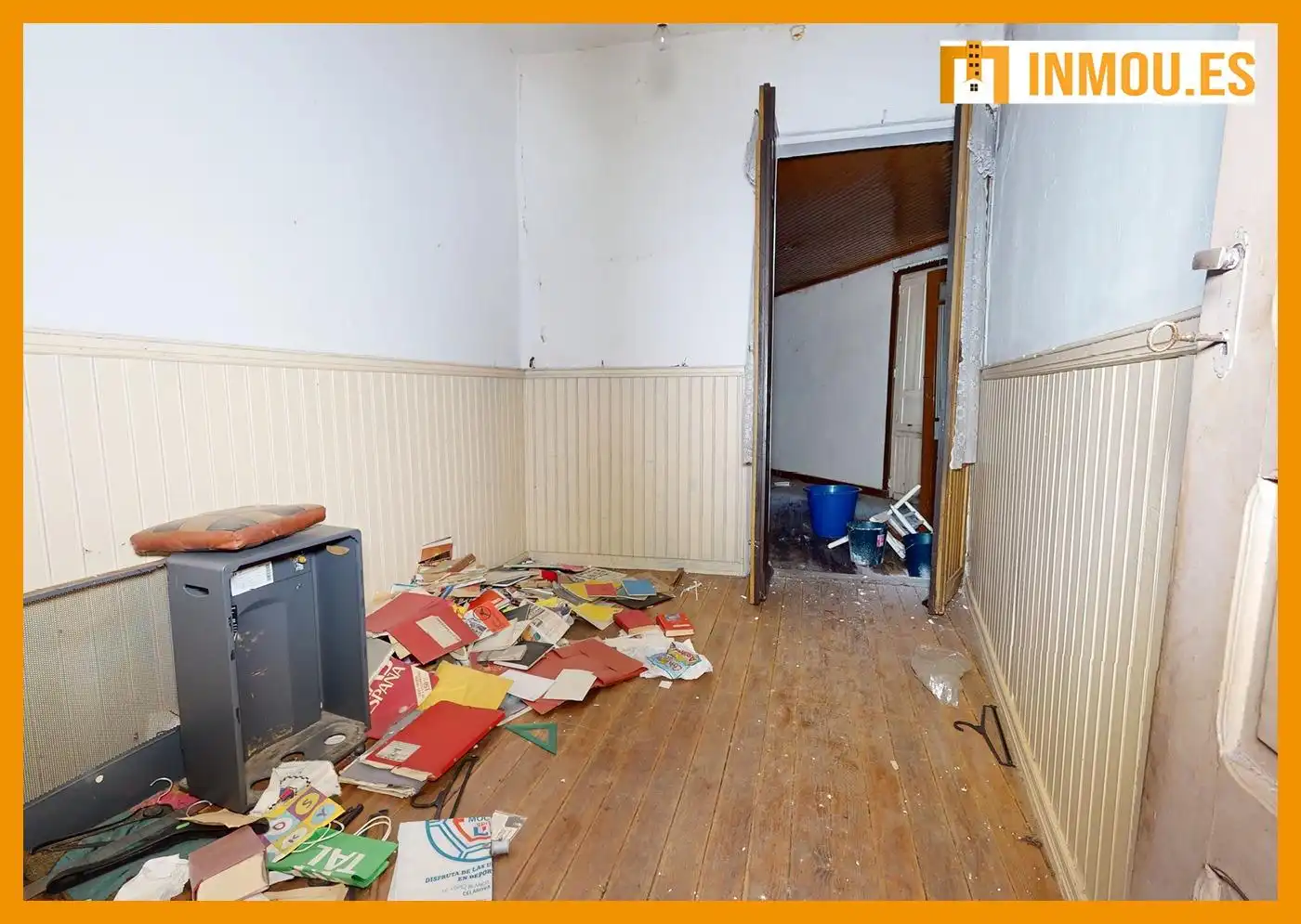 Einfamilien-Reihenhaus zum Verkauf in Celanova mit Klimaanlage, Terrasse und Balkon