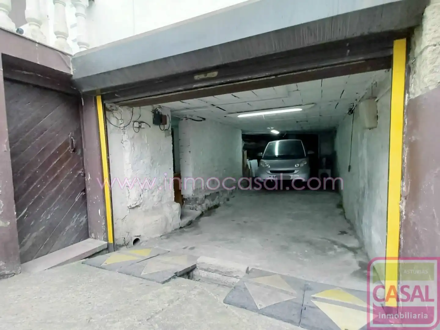 Parking of Houses for sale in Oviedo   with Heating and Storage room