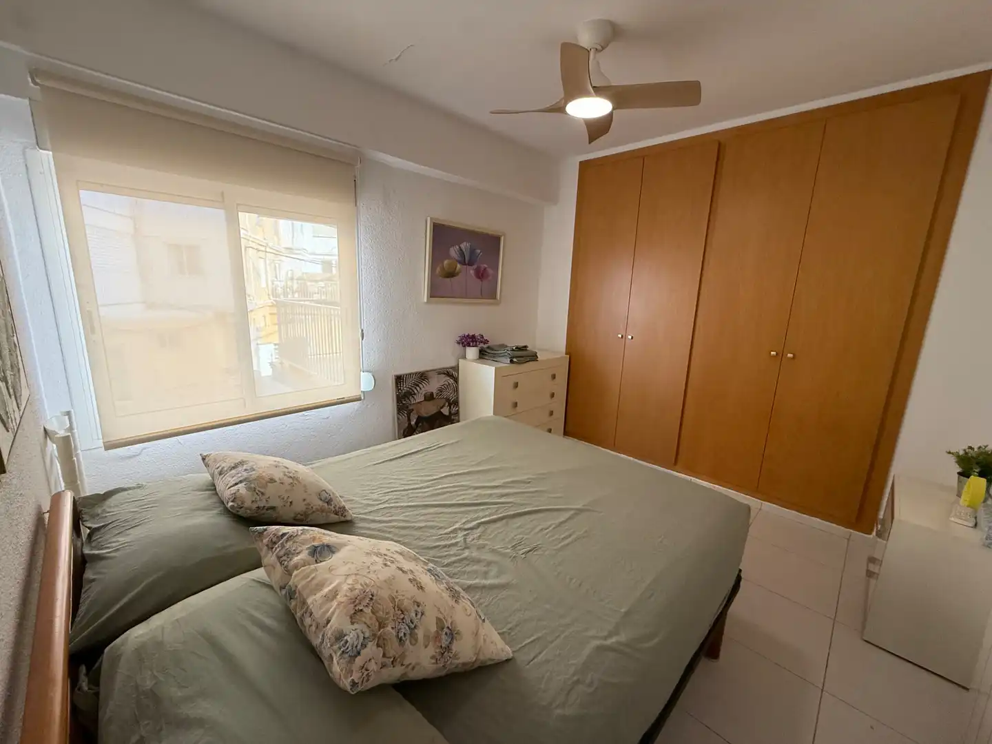Dormitori de Apartament de lloguer en Dénia amb Calefacció, Terrassa i Traster