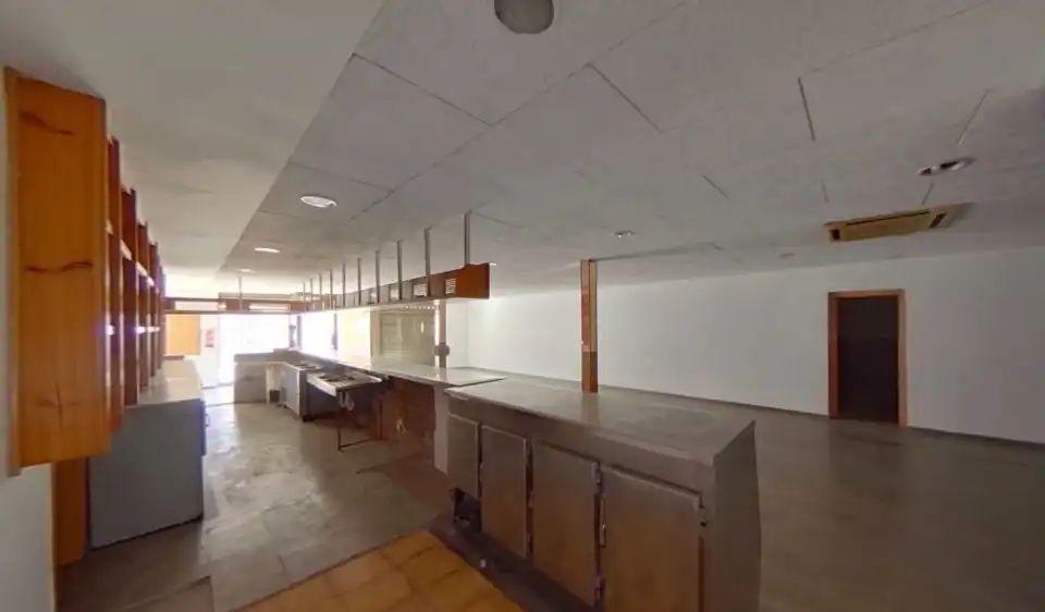 Local comercial en venda a Carrer de Joanot Martorell 9, imagen 3