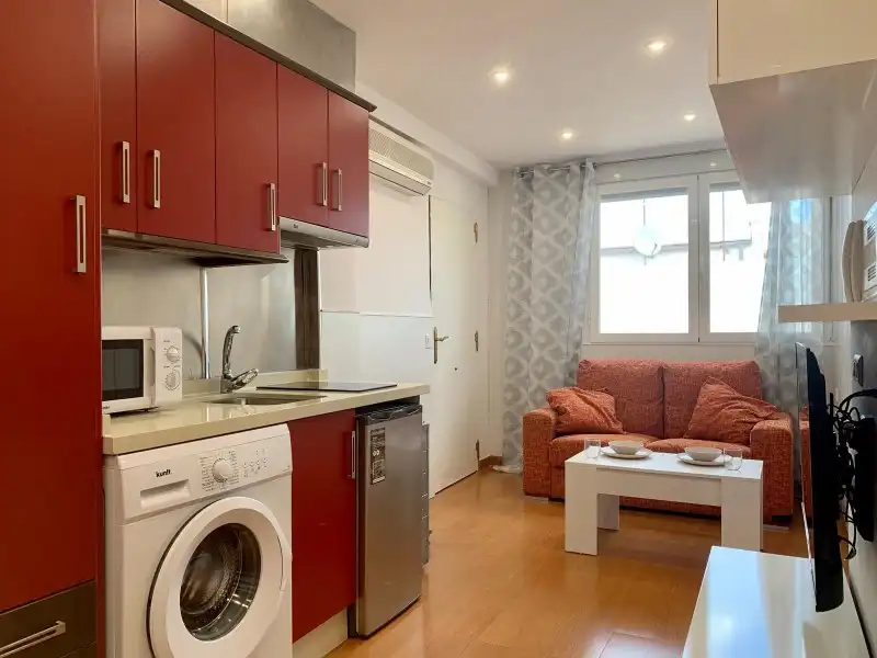 Living room of Flat for sale in Lucena  with Microwave and TV