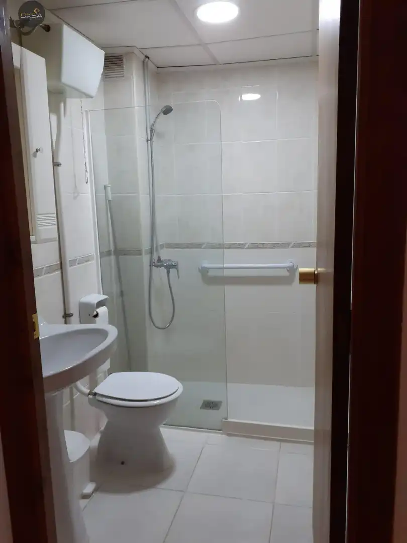 Bathroom of Flat for rent in Castellón de la Plana / Castelló de la Plana  with Air Conditioner, Heating and Terrace