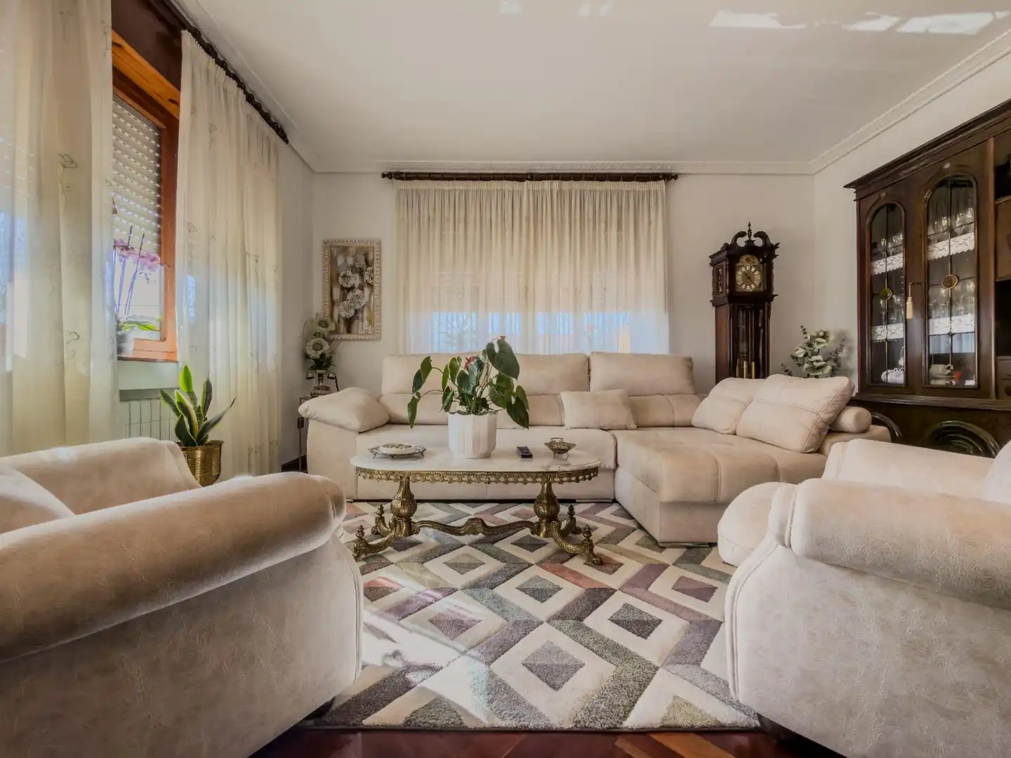 Sala d'estar de Casa o xalet en venda en Suances amb Calefacció, Jardí privat i Terrassa
