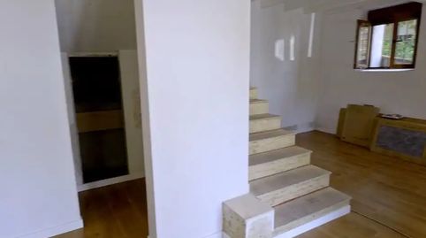Foto 3 de Piso en venta en Calle Bernaldo de Quirós, 12, Sama, Langreo