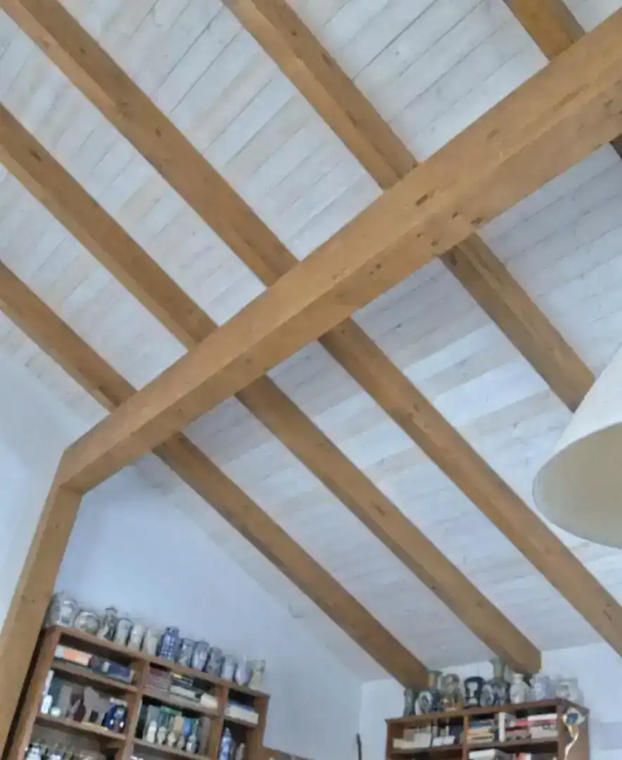 Dormitori de Casa o xalet en venda en Besalú amb Aire condicionat