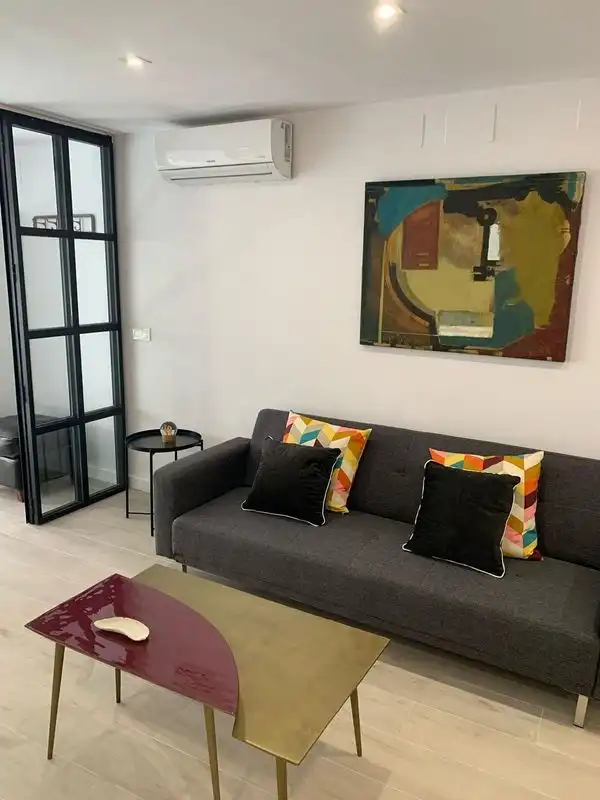 Living room of Flat for rent in Granada  with Air Conditioner, Parquet flooring and Furnished