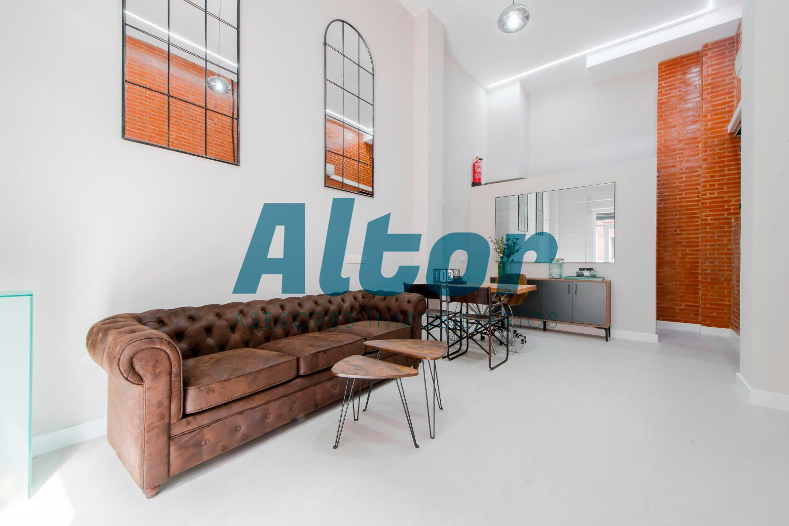 Living room of Premises to rent in  Madrid Capital  with Air Conditioner