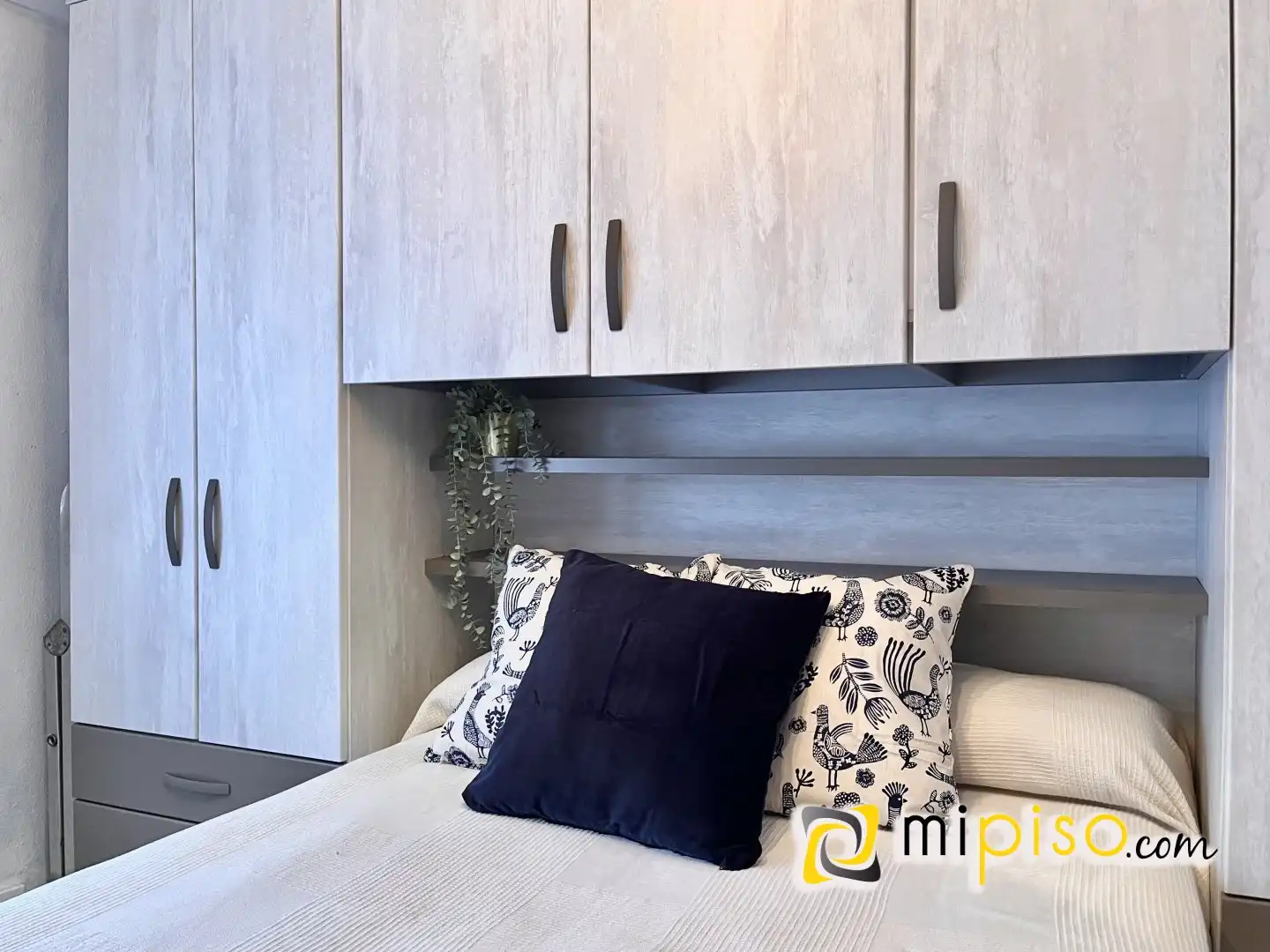 Bedroom of Flat for sale in Santoña  with Storage room