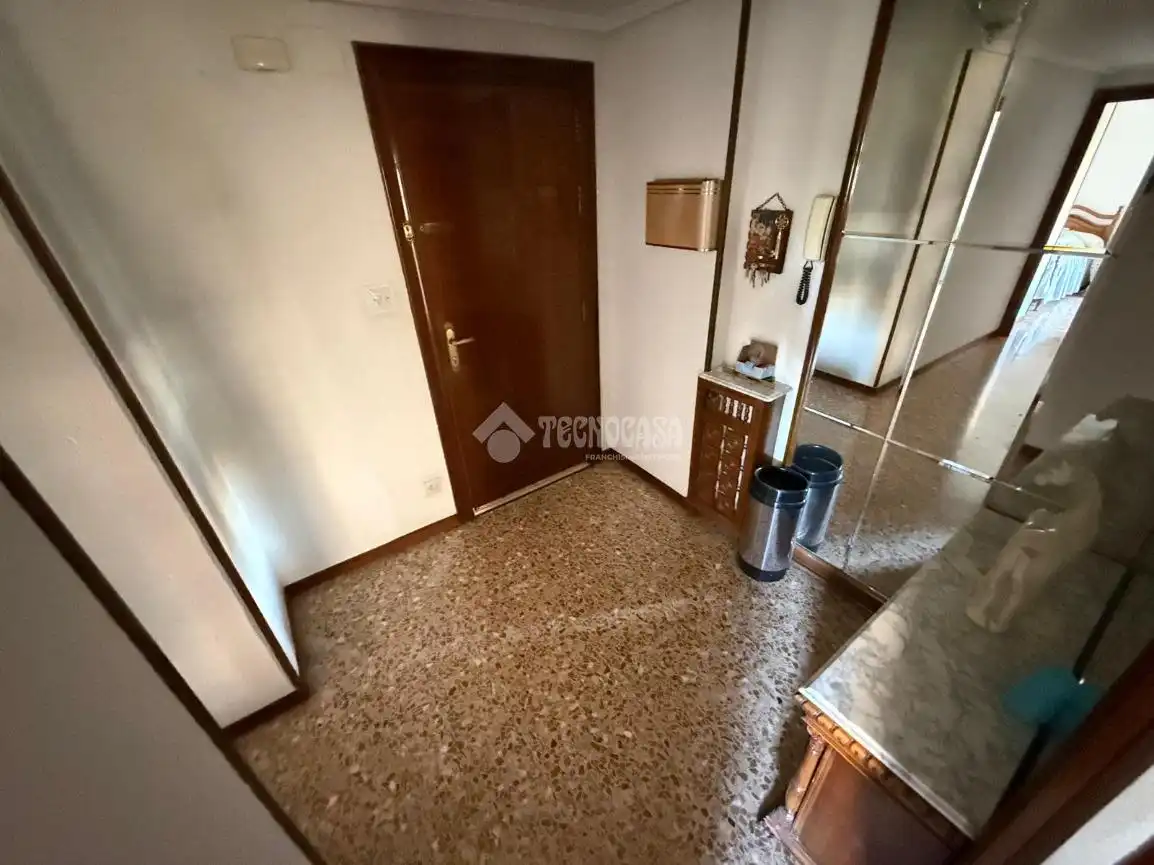 Piso en venta en Zaragoza con Calefacción y Balcón