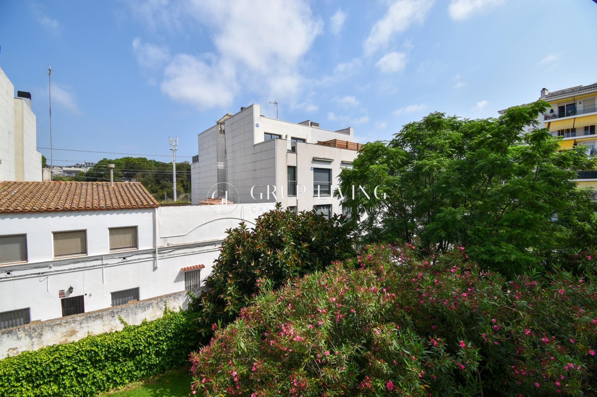 Exterior view of Flat for sale in Sitges  with Heating, Private garden and Terrace