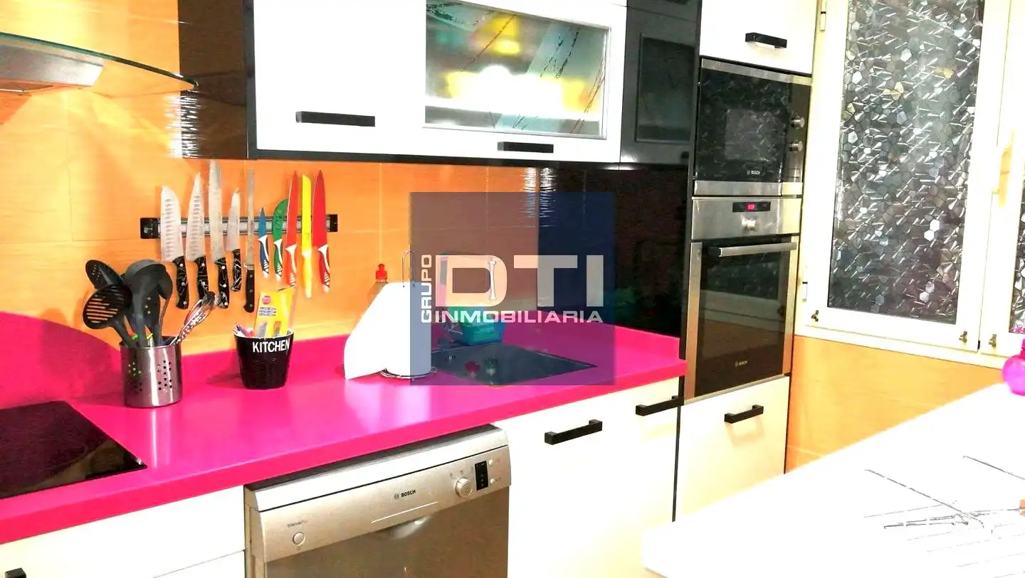 Cocina de Dúplex en venta en Madrigueras con Terraza y Amueblado