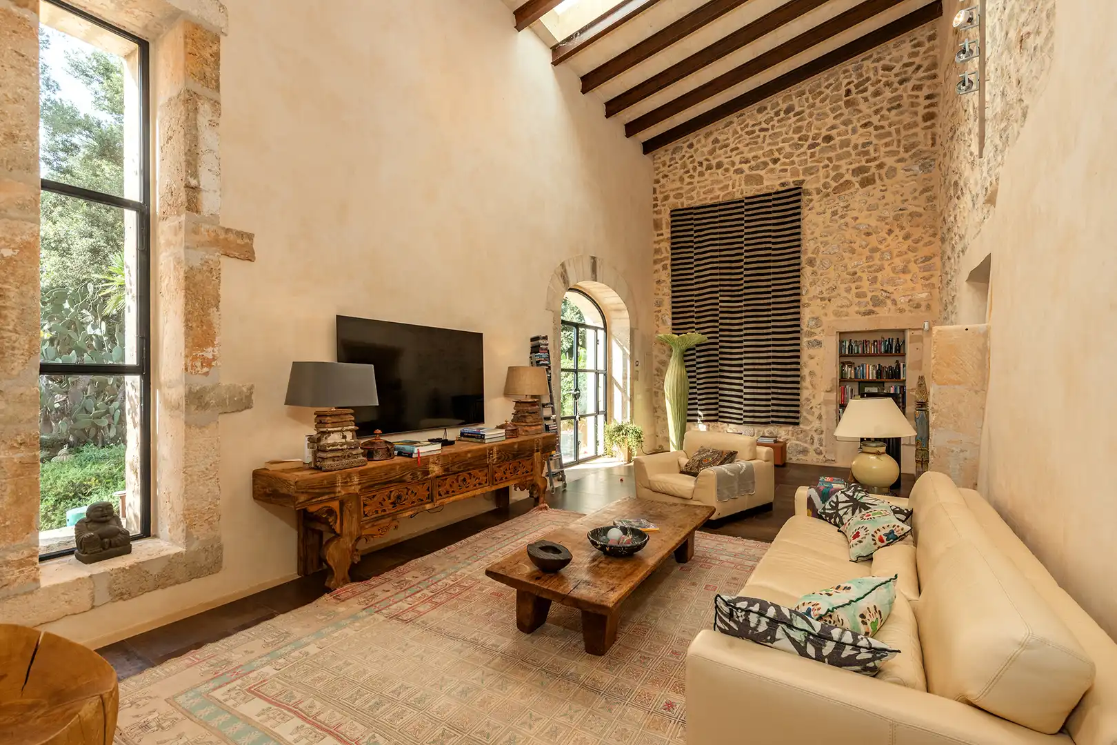 Sala d'estar de Finca rústica en venda en Porreres amb Aire condicionat, Calefacció i Parquet