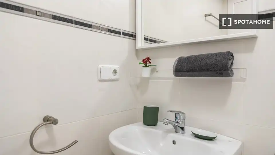 Flat with terrace to rent in Eixample, imagen 8