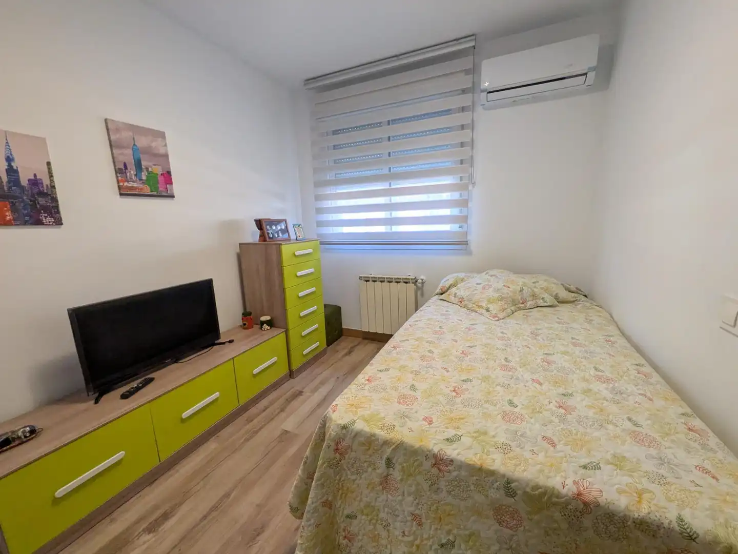 Habitación de Casa o chalet en venta en Ensanche