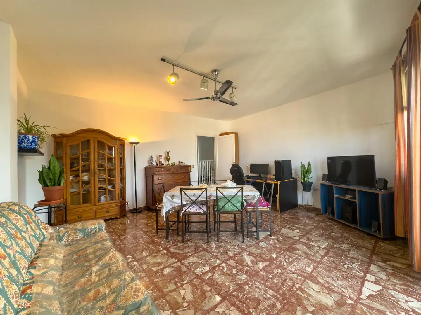 Sala d'estar de Casa o xalet en venda en Santa Cruz de Tenerife amb Traster i Balcó