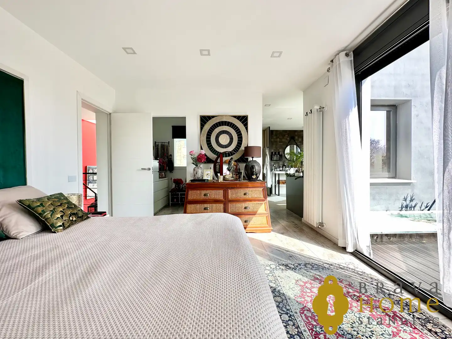 Schlafzimmer von Haus oder Chalet zum Verkauf in Empuriabrava mit Klimaanlage, Heizung und Privatgarten
