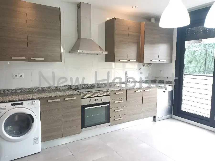 Cocina de Casa adosada en venta en Castellón de la Plana / Castelló de la Plana con Aire acondicionado, Jardín privado y Terraza
