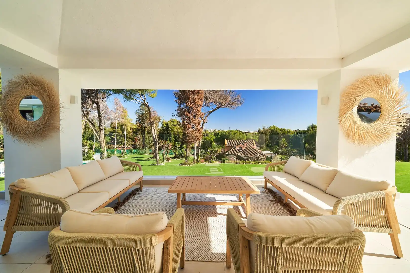 Terraza de Casa o chalet en venta en Marbella con Aire acondicionado, Calefacción y Jardín privado