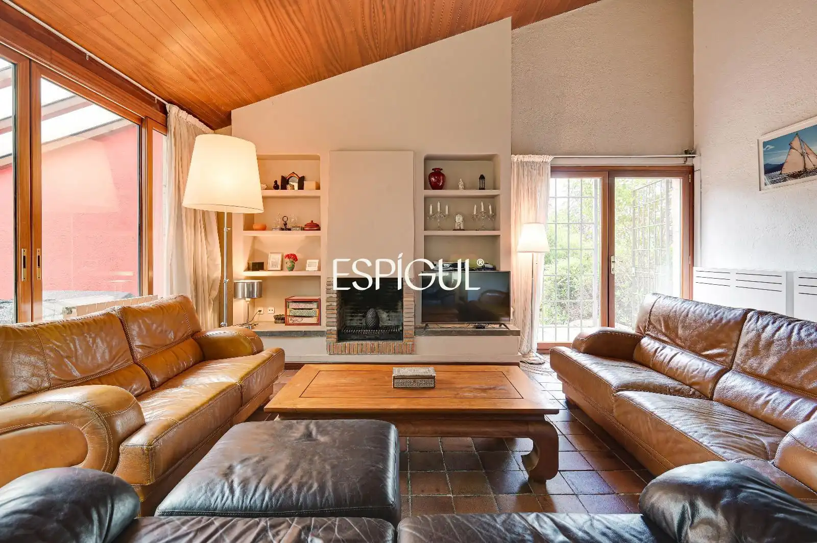 Wohnzimmer von Haus oder Chalet zum Verkauf in Cerdanyola del Vallès mit Klimaanlage, Heizung und Terrasse