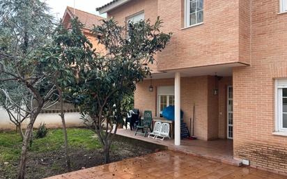 Jardí de Casa o xalet en venda en Aranjuez amb Aire condicionat, Calefacció i Terrassa