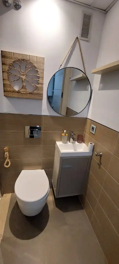 Bany de Apartament de lloguer en Murcia amb Aire condicionat, Calefacció i Moblat