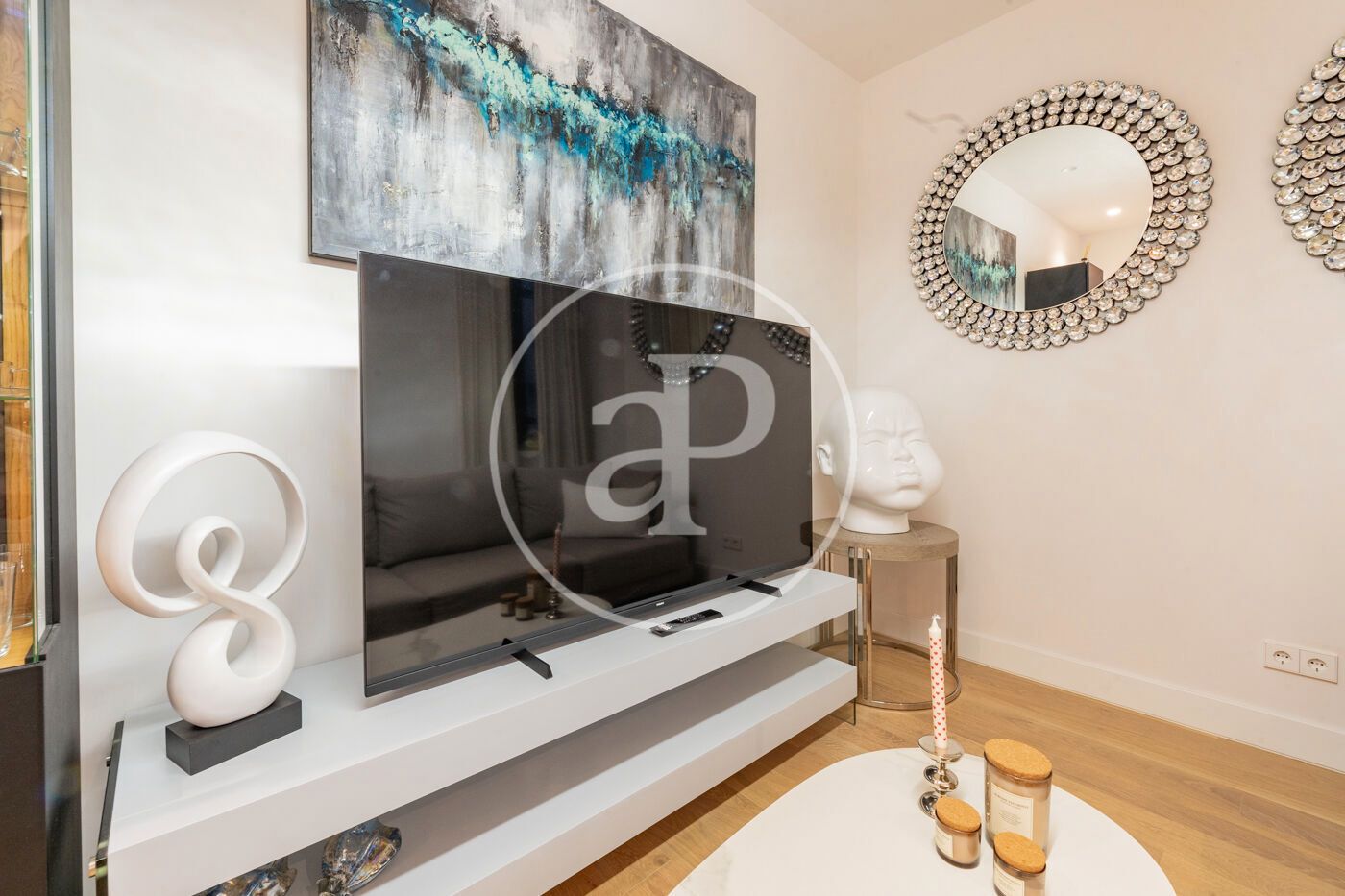 Living room of Flat to rent in  Madrid Capital  with Air Conditioner, Heating and Furnished