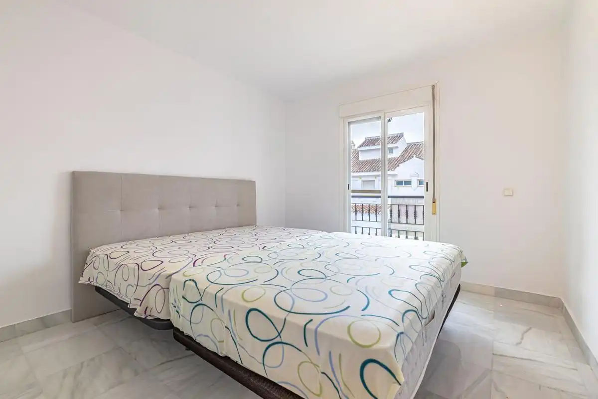 Reihenhaus mit Pool zum Verkauf in calle almogía, imagen 16