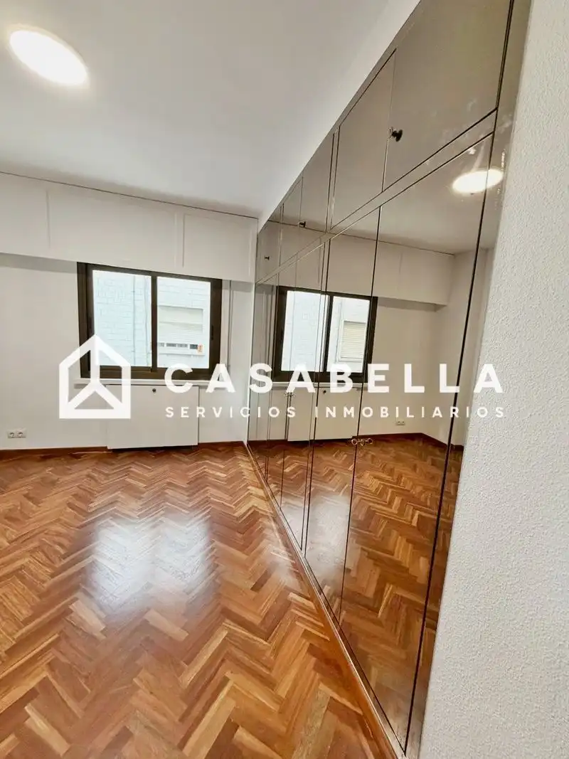 Habitación de Piso de alquiler en Valencia con Aire acondicionado, Calefacción y Trastero