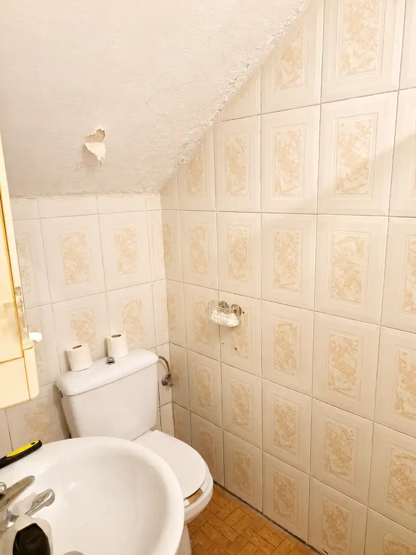 Bathroom of Houses for sale in Guardo  with Heating and Storage room