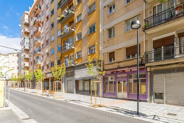 Local comercial en Venta en Burlada-Burlata - las maestras, 13 en Burlada / Burlata