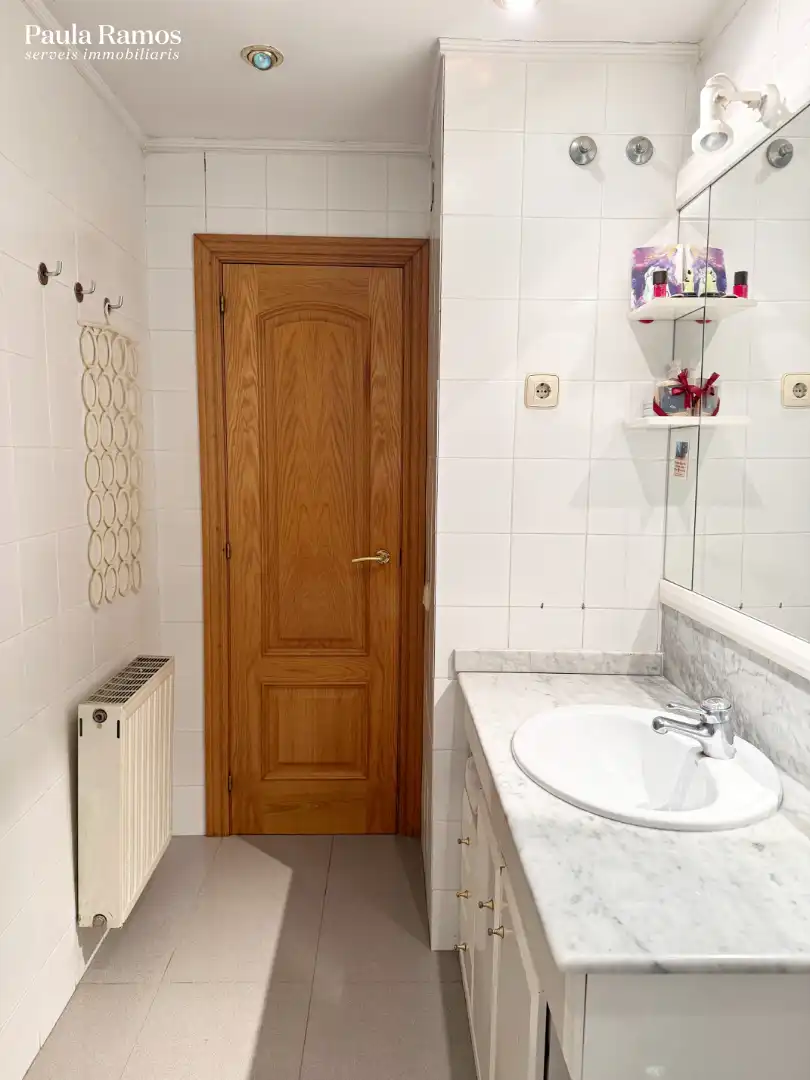 Baño de Piso en venta en Granollers con Calefacción, Trastero y Horno