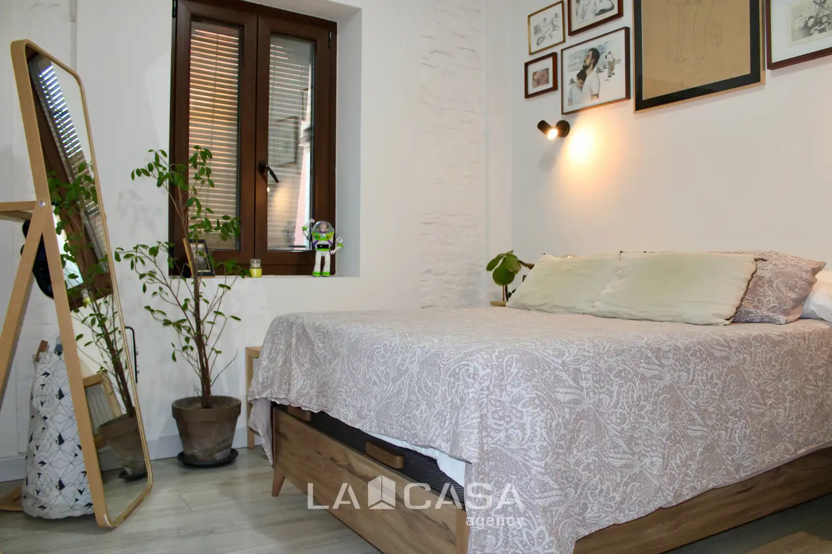 Bedroom of Flat for sale in Casco Antiguo