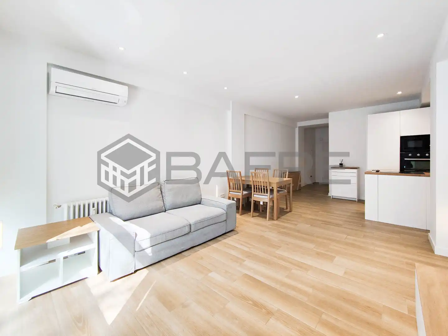 Flat for rent in Calle Doctor Esquerdo, Estrella